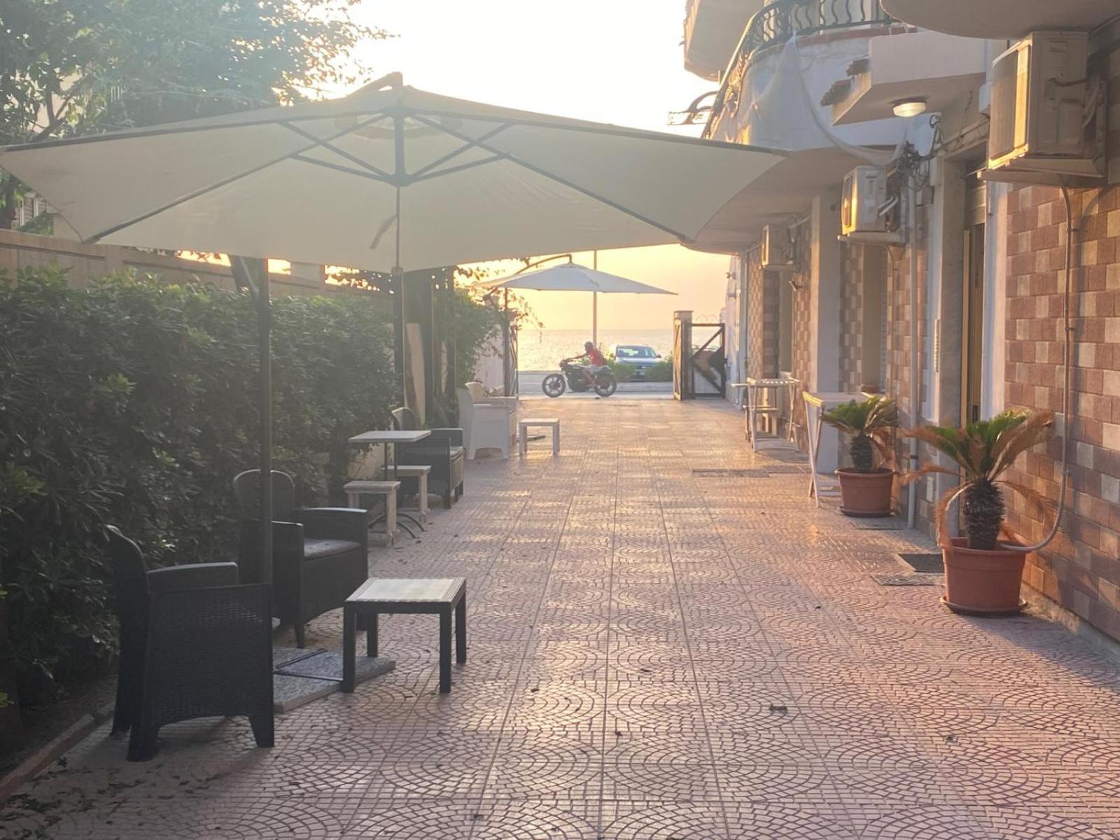 Vista Eolie Milazzo- Apartments Kültér fotó
